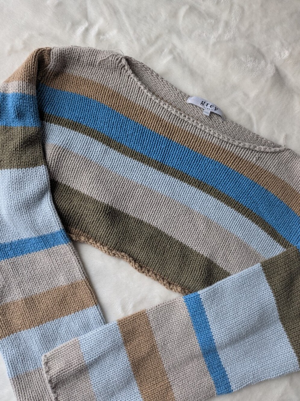 Grey Bandit Rayna Sweater - Picture 3 of 5